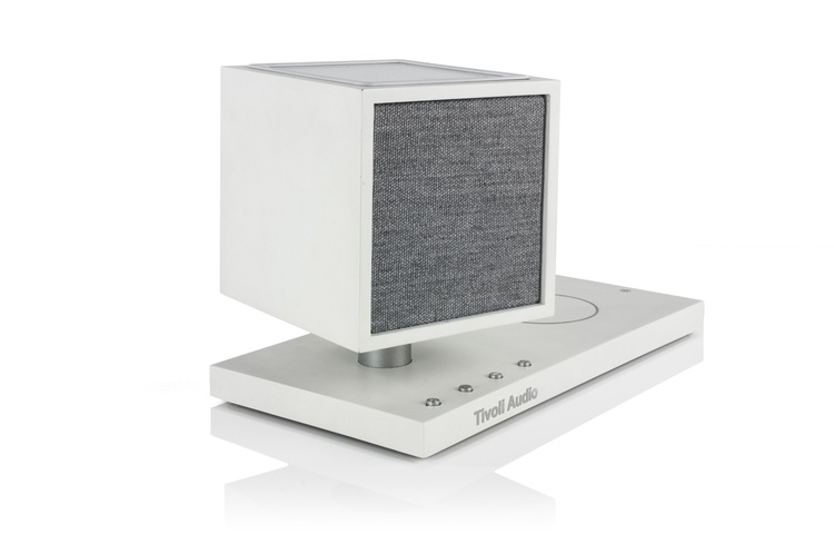 s_Revive_White_Right Tivoli Audio Revive Weiß Grau