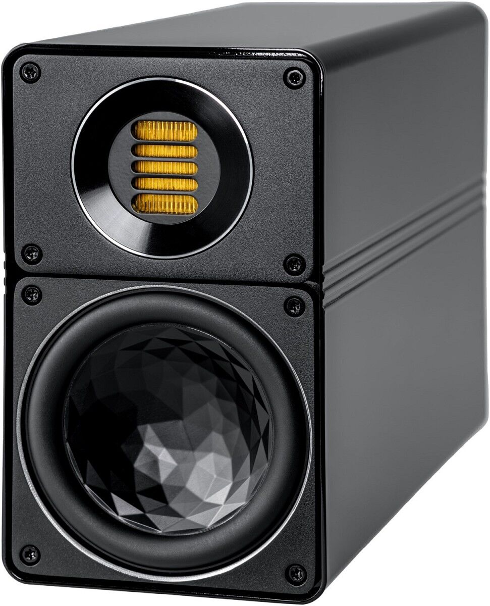 Kompakter Lautsprecher mit einzigartigem Design und hoher Klangqualität Schwarzer kompakter Lautsprecher mit gelbem Hochtonbereich und markantem Bassbereich